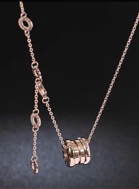 钛钢项链女小蛮腰黑陶瓷玫瑰金 小红人吊坠女锁骨链包18K金网红