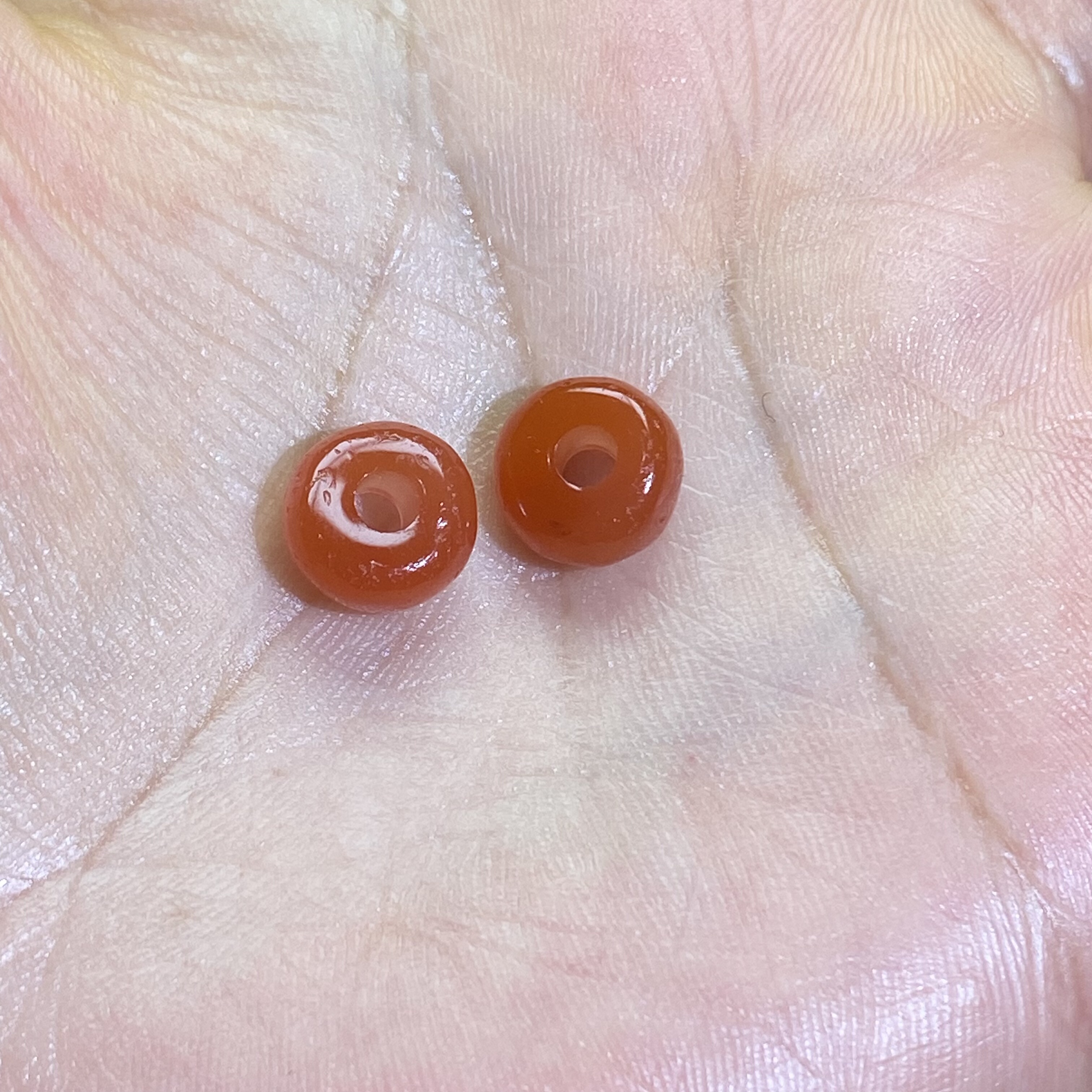 南红玛瑙樱桃红2颗随型小扣子配饰复古风老光工艺手编绳多宝配珠,淘宝优惠券,粉丝福利购,淘宝优惠卷