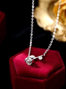 饰品个性玫瑰花项链女轻奢小众设计感气质锁骨链仙气冷淡风高级感