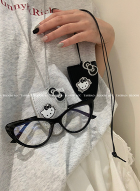 甜美可爱ins风黑粉kitty挂脖眼镜收纳包百搭休闲长款项链毛衣链