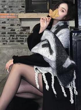 灰色马海毛加厚保暖大围巾女