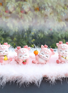 可爱卡通樱花小鹿车载摆件