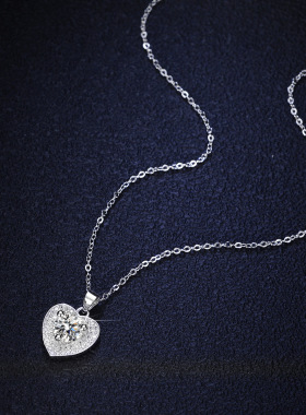 925银镀PT950 铂金吊坠1克拉莫桑石项链女款时尚心型桃心锁骨链