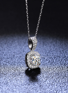 s925纯银吊坠1克拉莫桑钻项链镀PT950 铂金女经典方包锁骨链饰品
