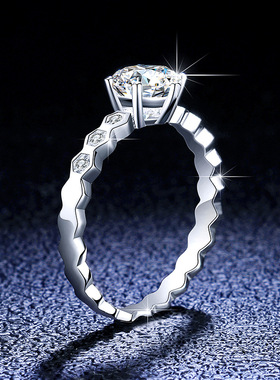 莫桑石高雅蜂巢1克拉六爪结婚戒指S925纯银镀PT950 铂金女戒