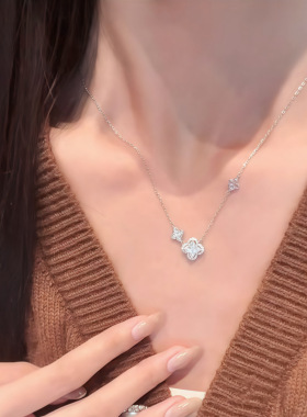 耳边风设计爆闪四叶草项链女｜