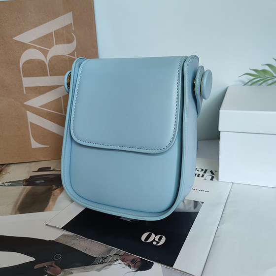 2021 autumn and winter big brand same style counter light luxury genuine leather square saddle bag high-end versatile small square bag crossbody bag