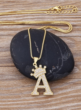 2023 New Luxury Copper Zircon A-Z Crown Alphabet Pendant