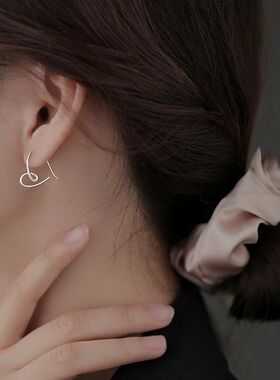 Simple Hollow Cute Heart Stud Earrings for Women Girls