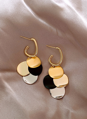 European and American Temperament Four-Color Contrast Round