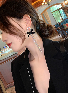 2020 New Contracted Metal Black Bowknot Modelling Drop