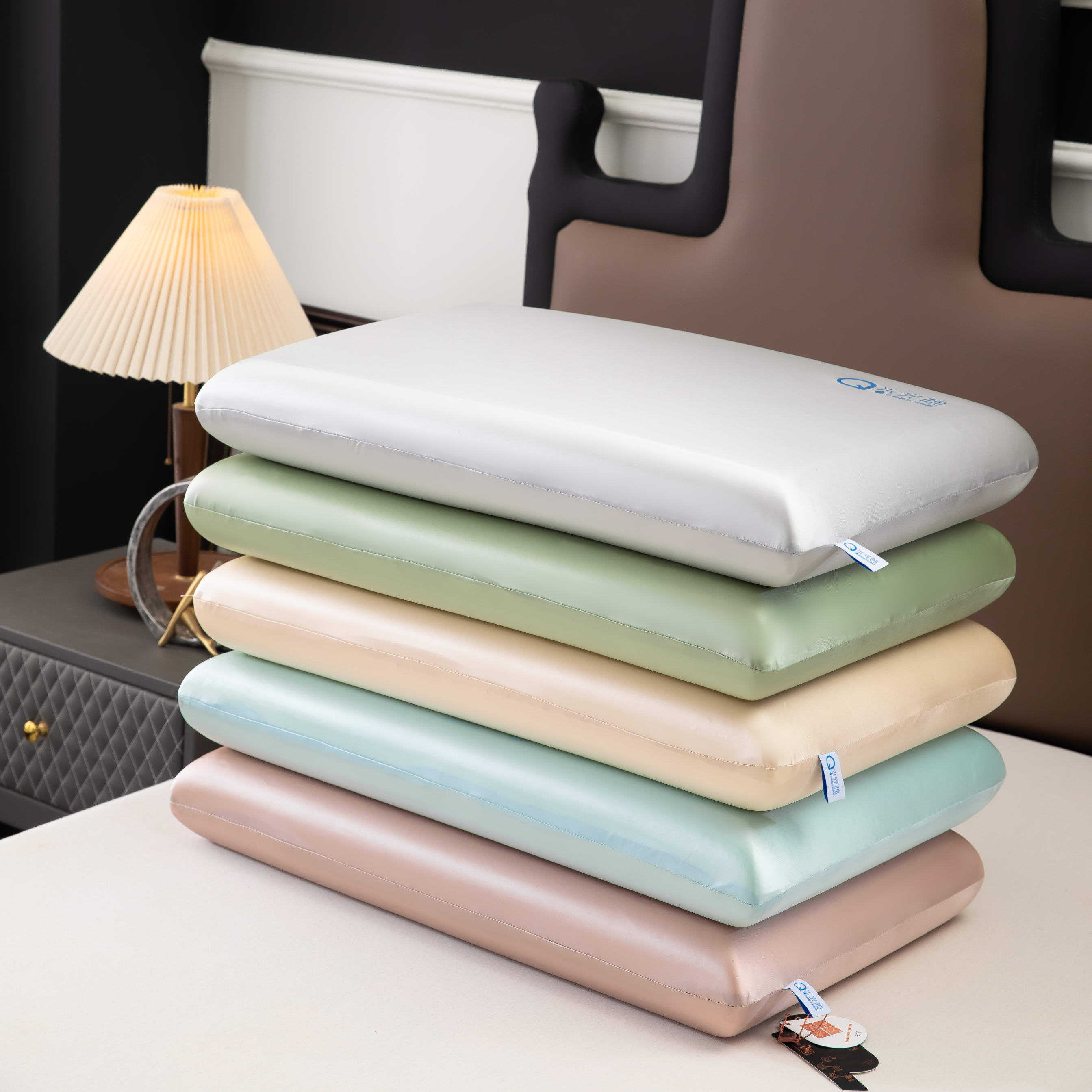 生物基水光记忆棉枕头护颈助眠慢回弹深睡眠工学枕芯成人睡觉专用