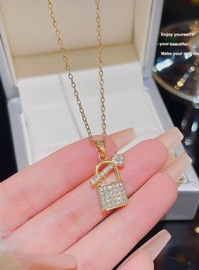 超闪锆石小熊项链女日韩百搭高级感锁骨链轻奢精致钛钢颈饰送女友