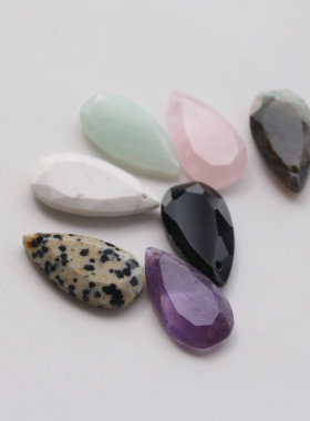 男女通用天然石水滴平面切边坠子