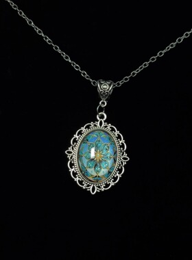 Vintage古着Blue stained glass window项链