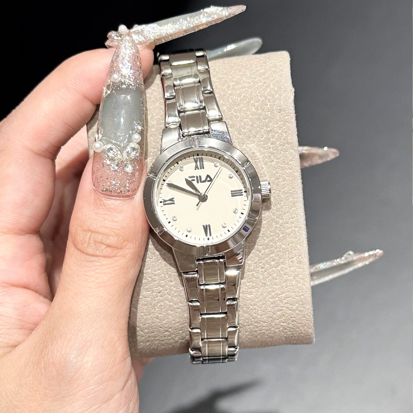 FILA斐乐女士手表女款轻奢小众高级感小圆表送女生日礼物礼盒6601,淘宝优惠券,粉丝福利购,淘宝优惠卷