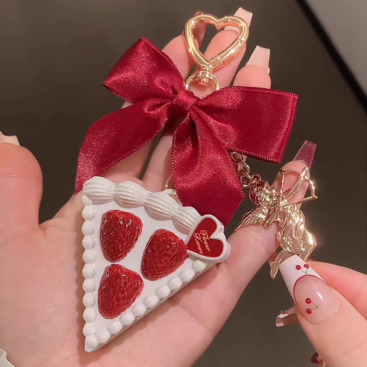 花知晓草莓丘比特固体香膏护手霜香氛持久留香荔枝捧花奶油栀子香,淘宝优惠券,粉丝福利购,淘宝优惠卷