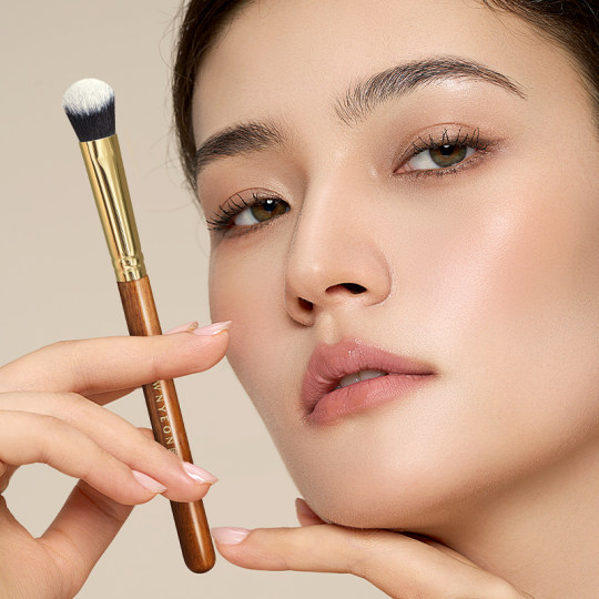 Langyan Chimo CM series makeup brushes full set of loose foundation blush highlight eye shadow eyeliner recliner nose shadow eyebrow brush