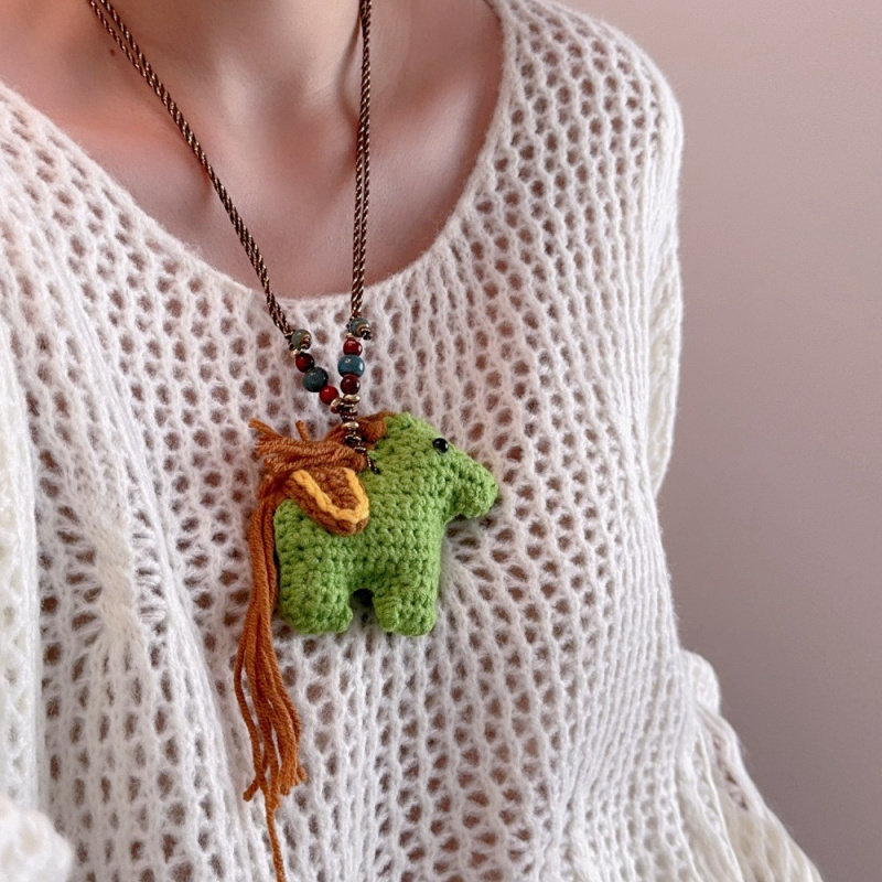 手工小马毛线编织项链女时尚可爱生肖马玩偶针织毛衣链颈链配饰品,淘宝优惠券,粉丝福利购,淘宝优惠卷