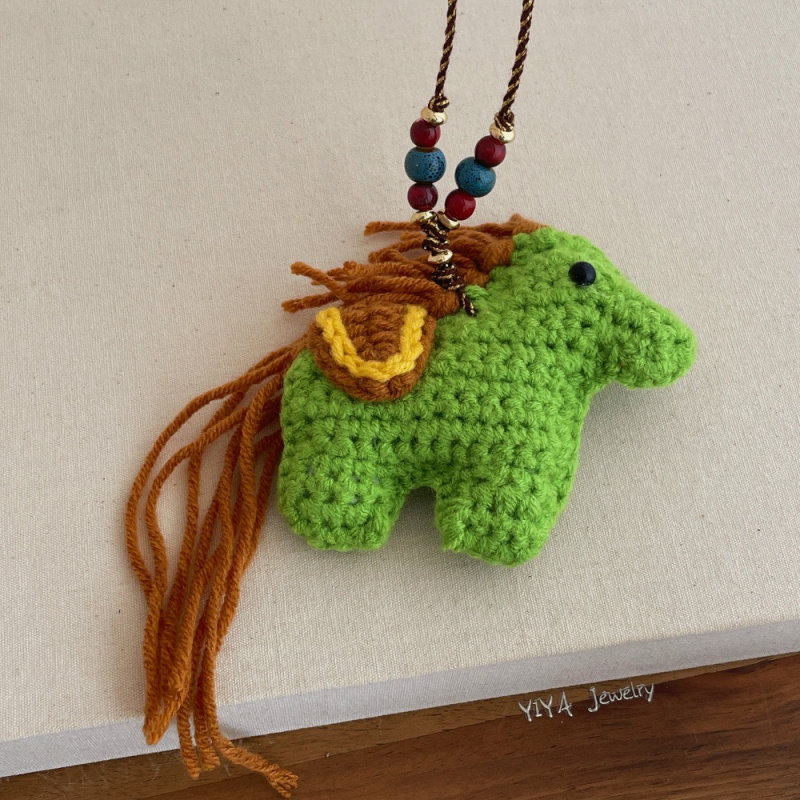 手工小马毛线编织项链女时尚可爱生肖马玩偶针织毛衣链颈链配饰品,淘宝优惠券,粉丝福利购,淘宝优惠卷