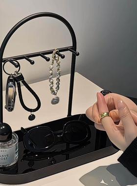 高级感入户玄关装饰品置物架钥匙收纳摆件饰品香水收纳盒口罩挂架