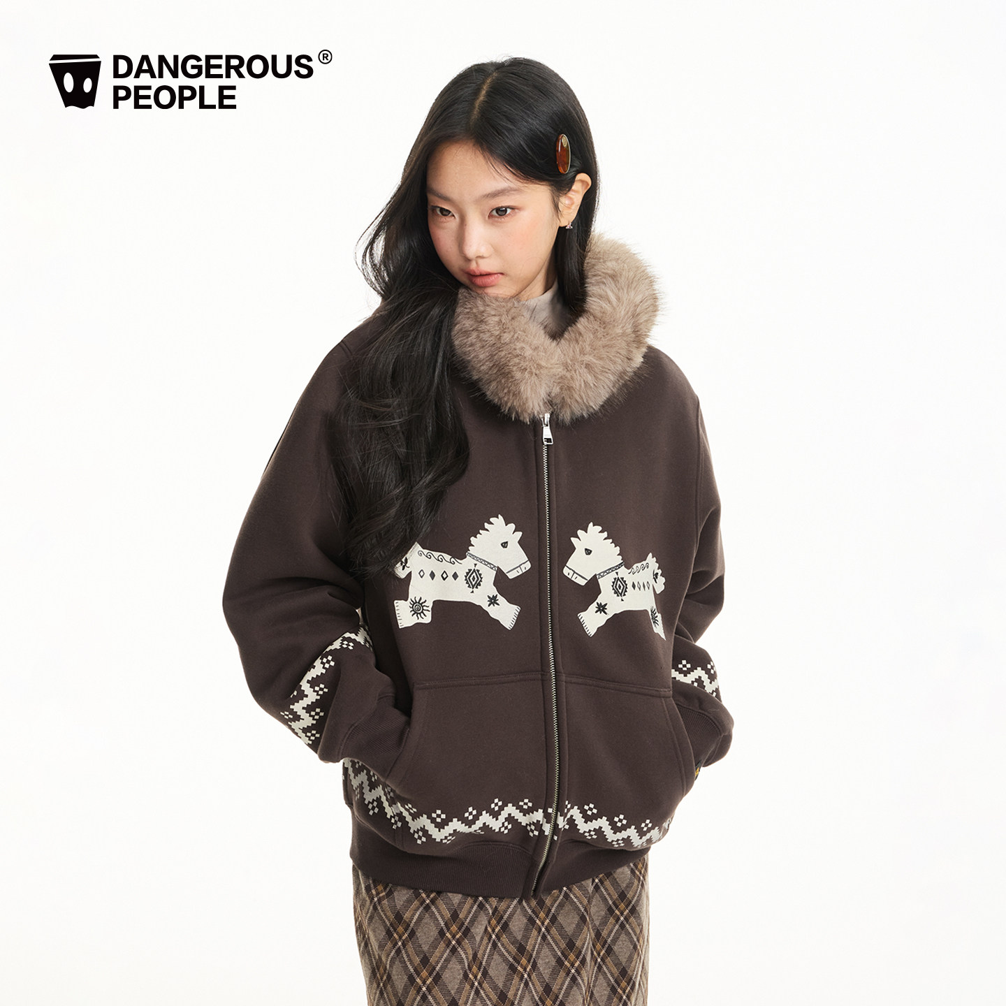 Dangerouspeople薛之谦dsp民族风小马毛领连帽卫衣加绒开衫外套 - 图0