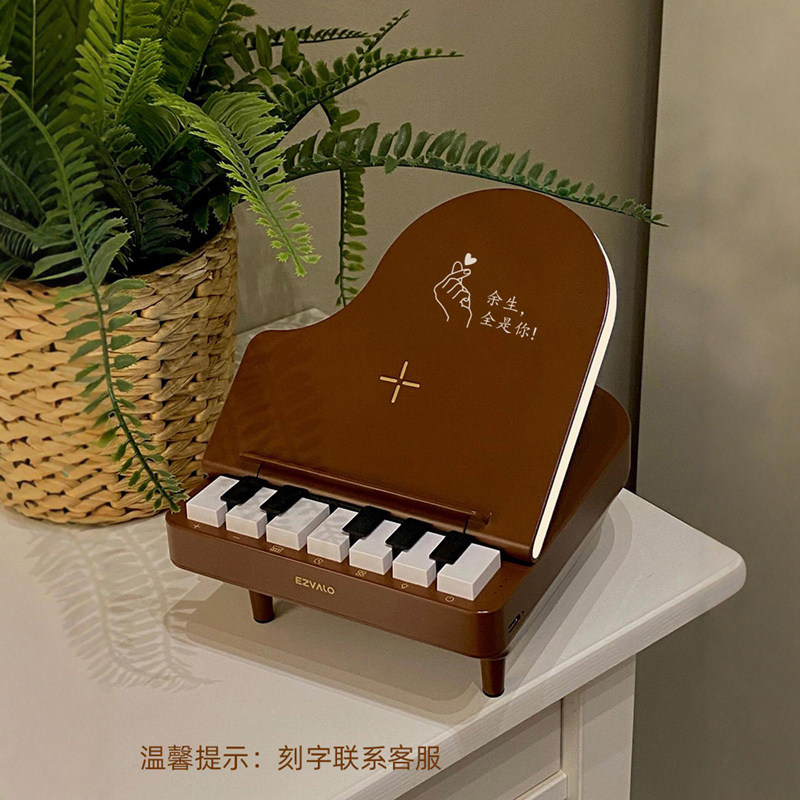 元旦跨年新年生日礼物送女生朋友女孩的高级感创意八音盒钢琴摆件