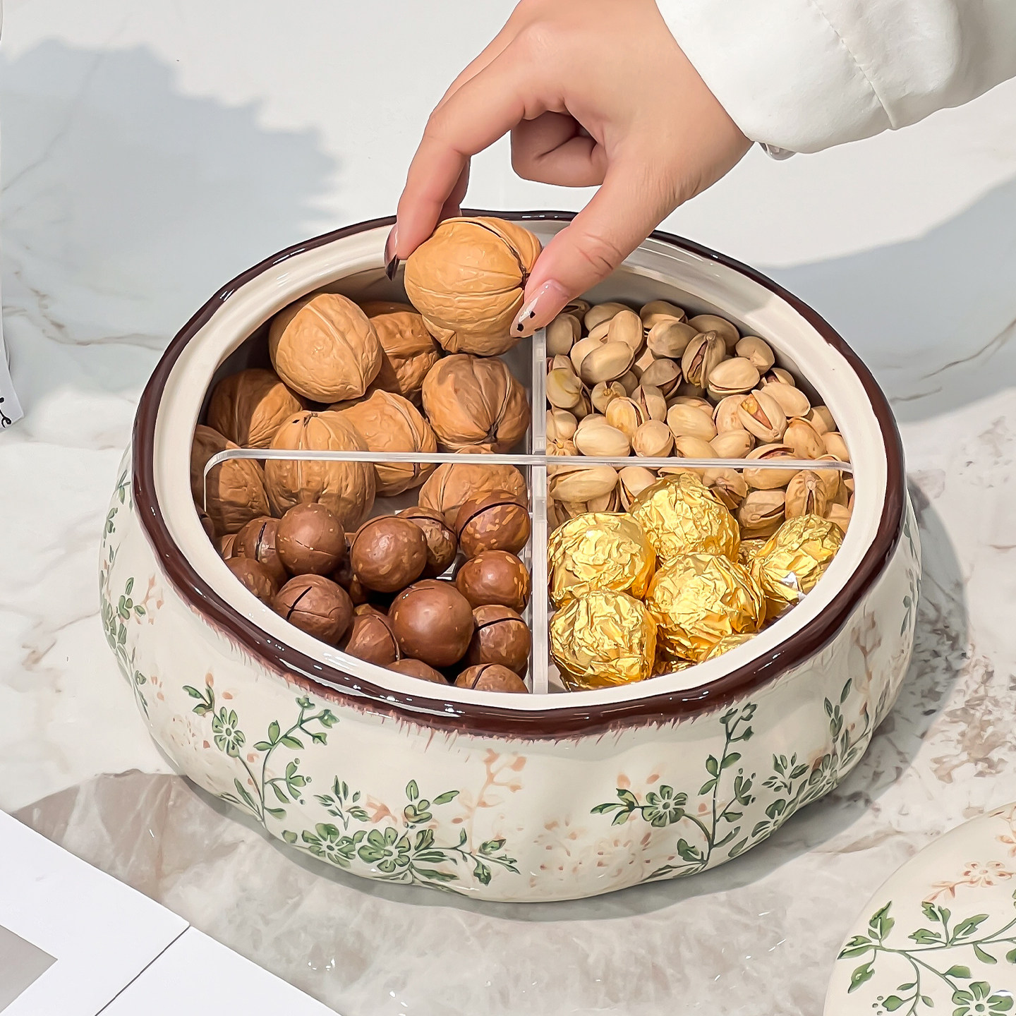 繁花似锦干果盘分格带盖茶几坚果糖果盒陶瓷乔迁之喜果盘高端精致,淘宝优惠券,粉丝福利购,淘宝优惠卷