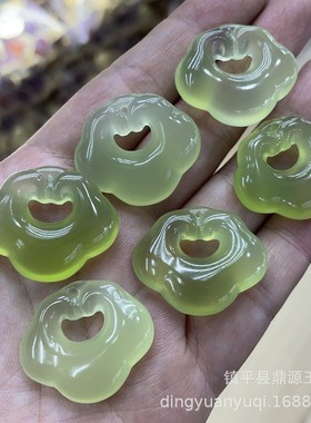 2026冰种玉髓如意锁吊坠 果绿色无事牌青绿祥云锁玛瑙玉挂件配件