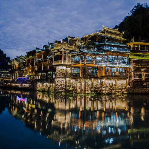 张家界出发张家界旅游2天1晚纯玩跟团游天门山凤凰古城跟团游 - 图1
