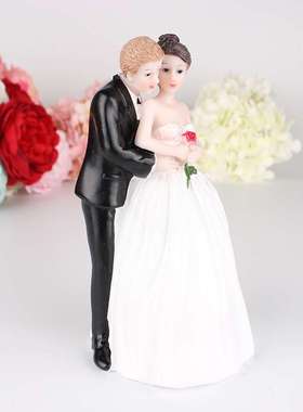 结婚礼品 蛋糕装饰品 树脂工艺品 人物 摆件 新房装饰 浪漫玫瑰花