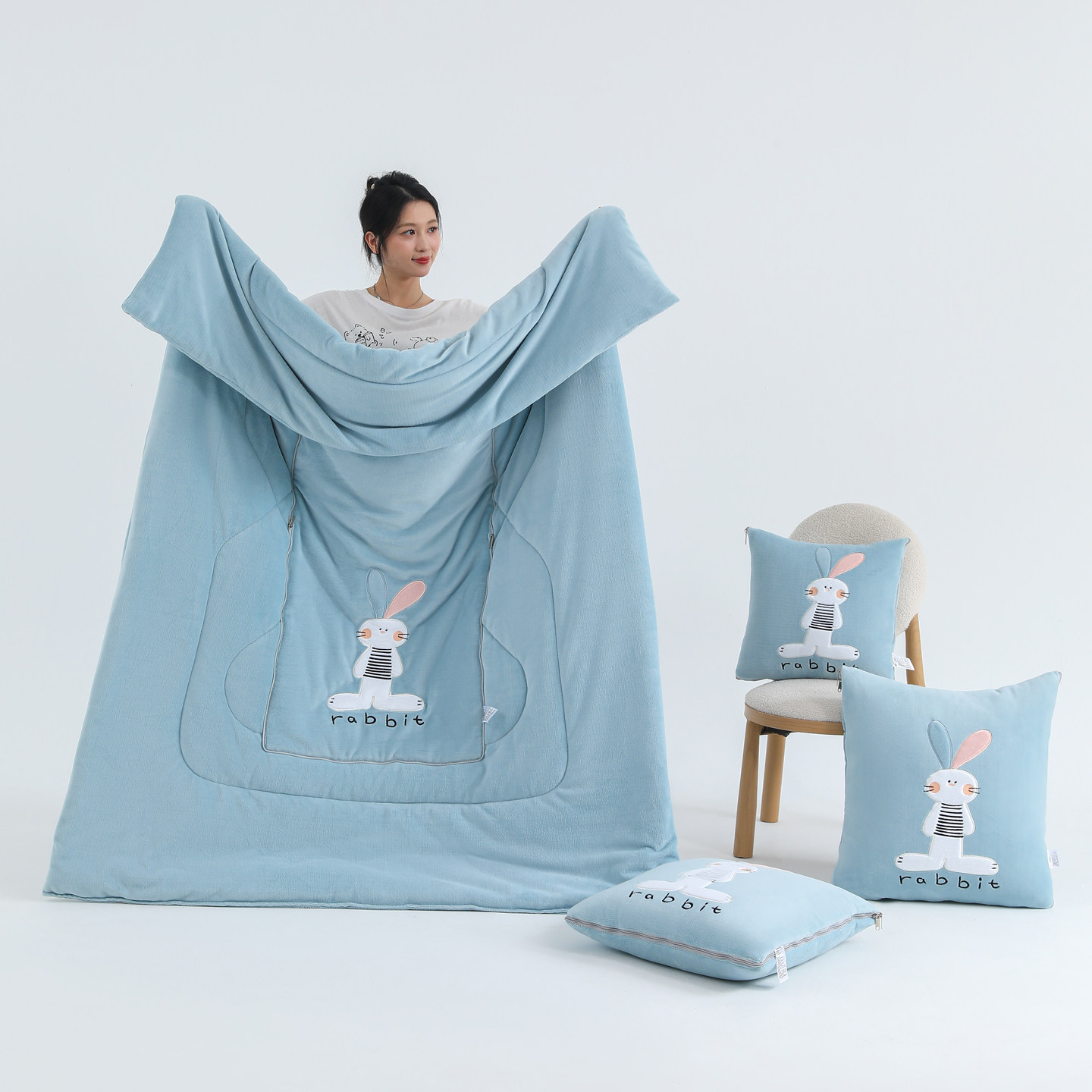 牛奶绒 加厚 双面绒冬季抱枕被子两用二合一车用午睡枕头沙发靠枕,淘宝优惠券,粉丝福利购,淘宝优惠卷