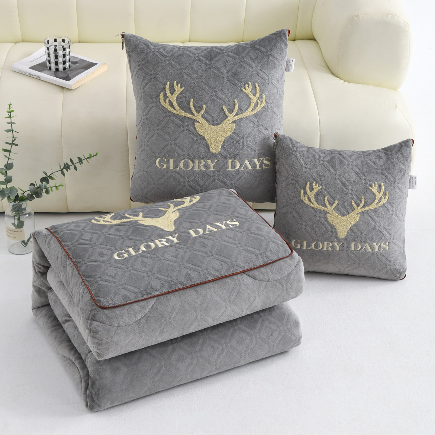 a类母婴级 加厚牛奶绒抱枕被子两用二合一车用午睡沙发靠枕毯子,淘宝优惠券,粉丝福利购,淘宝优惠卷