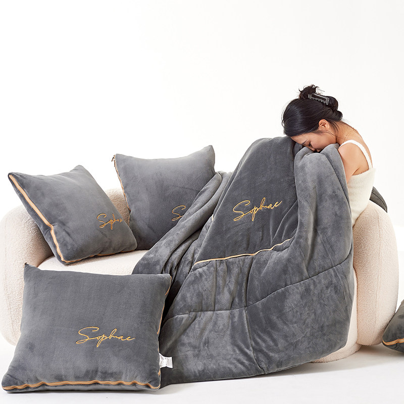 加厚牛奶绒抱枕车用被子两用冬天枕头被二合一车载靠枕车内午睡毯,淘宝优惠券,粉丝福利购,淘宝优惠卷