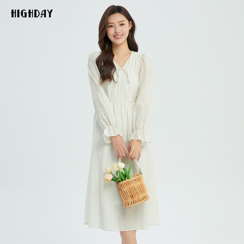 轩日2024商场款修身白月光女裙V领肌理感长袖连衣裙蝴蝶结中长裙,淘宝优惠券,粉丝福利购,淘宝优惠卷