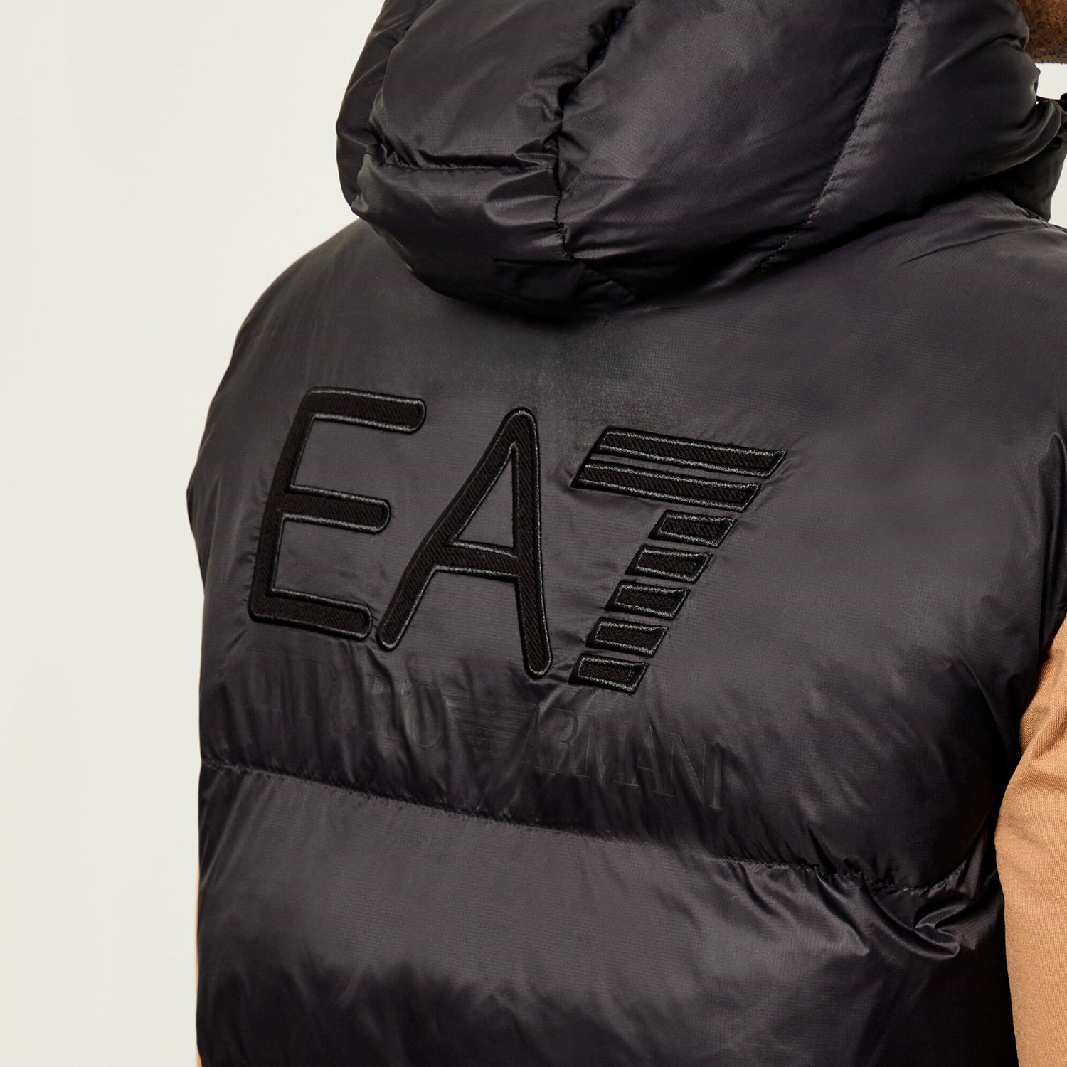 Armani/阿玛尼EA7 男士加厚保暖连帽棉背心外套 7M000693 AF15956 - 图1