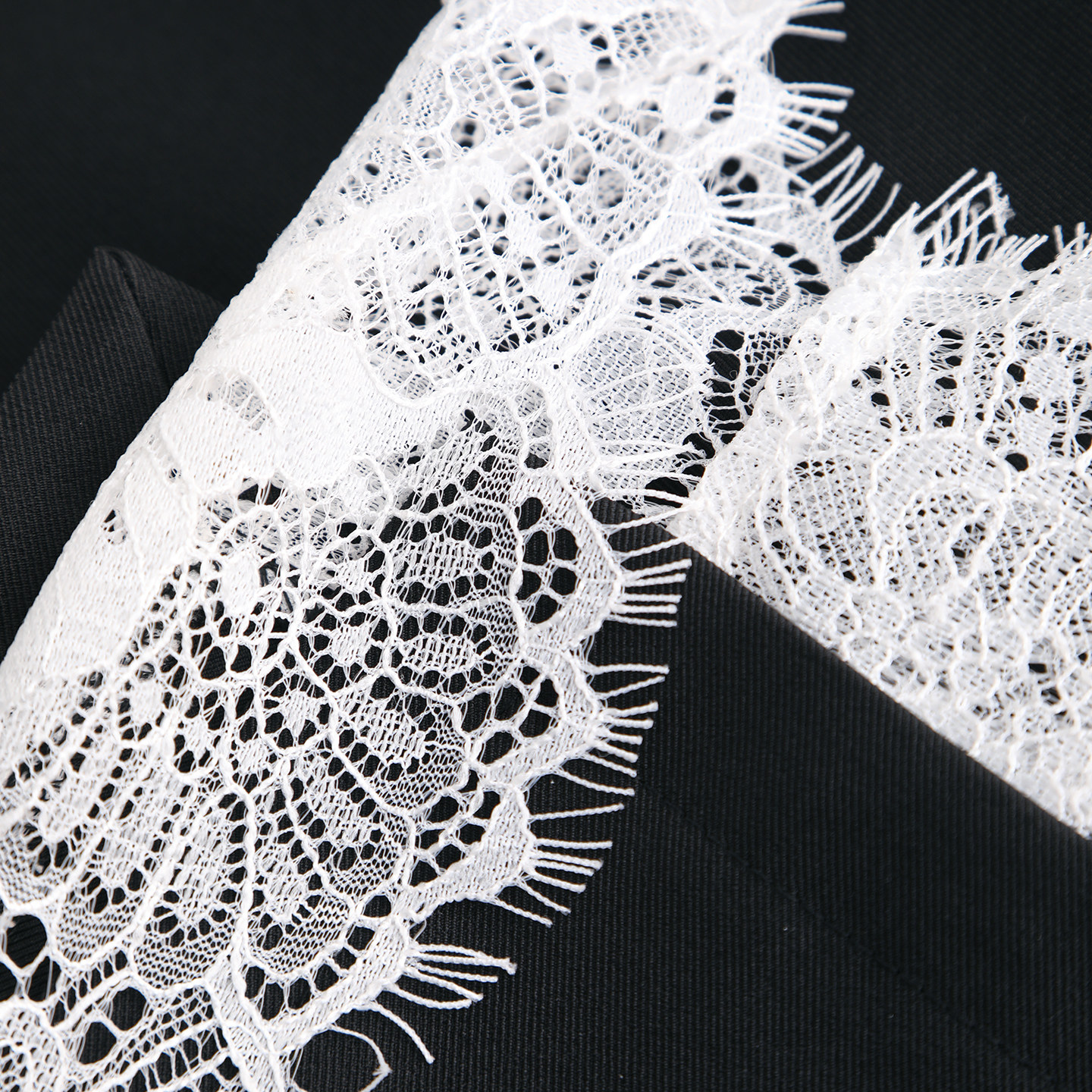 格蕾时刻2025夏季高级感蕾丝拼接时尚百搭高腰休闲裤SHBZXP621242,淘宝优惠券,粉丝福利购,淘宝优惠卷