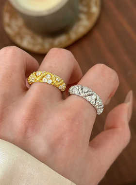 精致镶钻菠萝包麻花质感指环高级