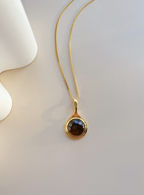 其他铜材质仍存在侧身链女士