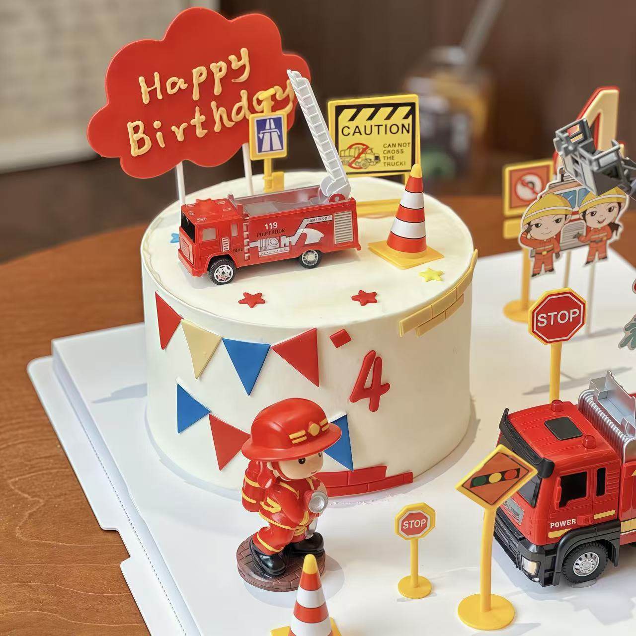 儿童男孩生日蛋糕装饰消防车摆件消防员路障救火英雄烘焙装扮插件,淘宝优惠券,粉丝福利购,淘宝优惠卷