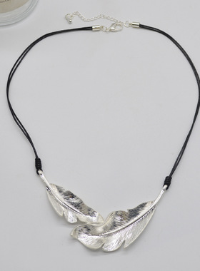 冷淡风金属银色羽毛项链小众高级感颈链个性黑色双层皮质锁骨链潮