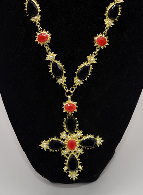 复古设计感黑色红色宝石拼接项链夸张十字架吊坠毛衣链欧美风颈链