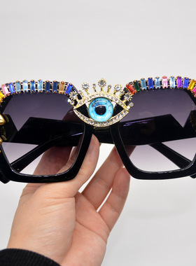 2023新款时尚彩钻天使墨镜女网红潮款显瘦太阳镜复古大框防晒眼镜