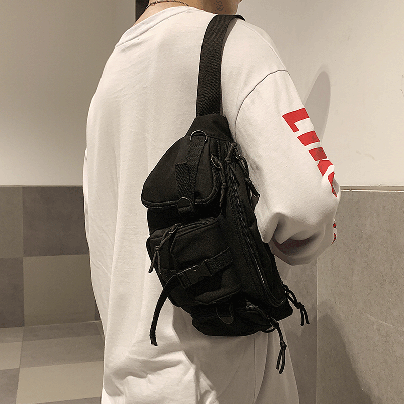 潮牌男士百搭工装简约ins女胸包 尼麦男士包袋