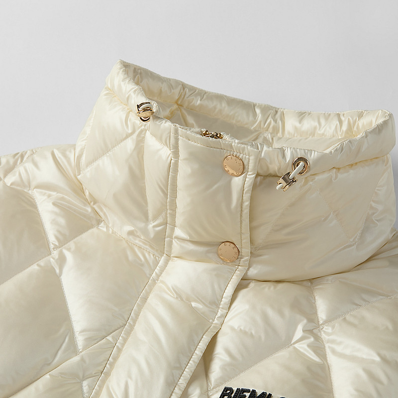 【波兰进口鹅绒】比音勒芬2025秋冬新款女时尚休闲保暖高领羽绒服