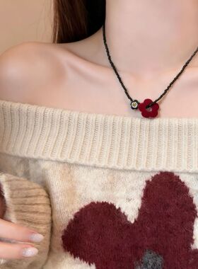 姜妍同款丝绒花朵米珠项链女日韩小众高级感玛瑙花朵串珠锁骨链