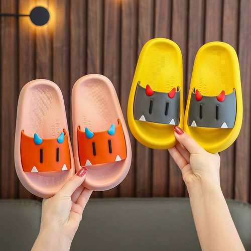 Детские летние дезодорированные мультяшные милые тапочки подходит для мужчин и женщин, нескользящие слайдеры