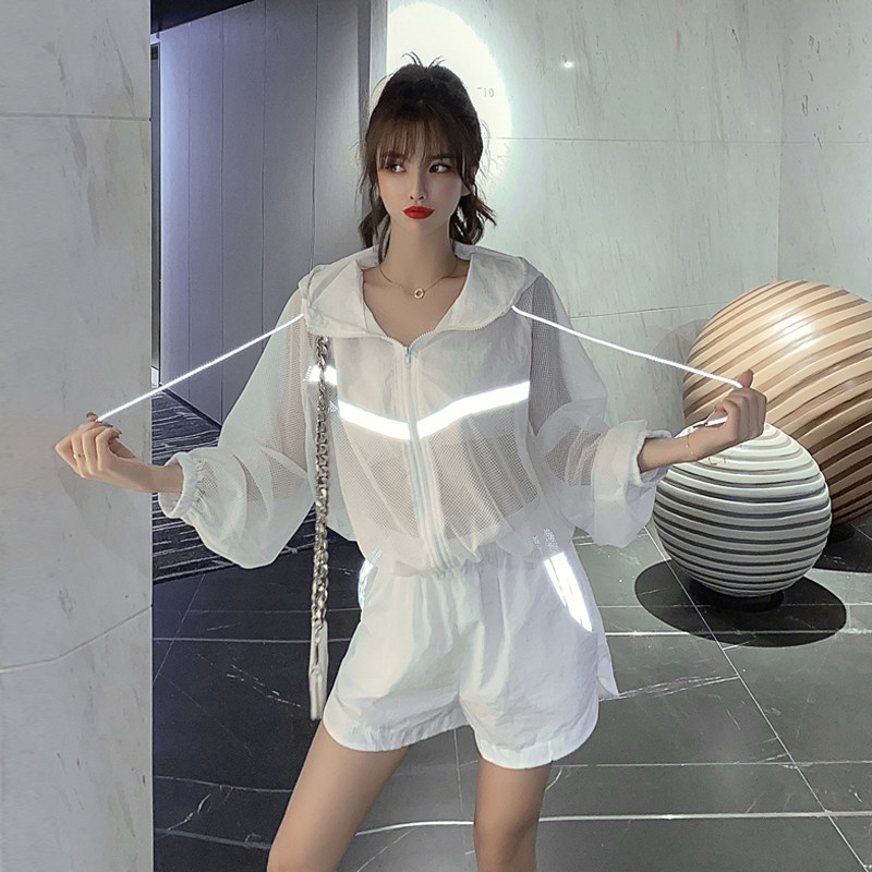 网红2020新款显瘦连帽防晒外套短裤 姊衫时尚套装