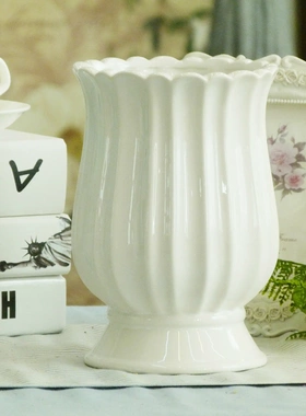 欧式复古白蓝色条纹奖杯陶瓷花瓶