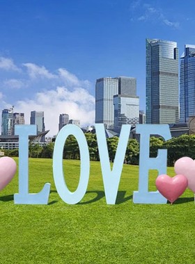 户外网红爱心雕塑玻璃钢商场景区拍照打卡民宿公园装饰心形大摆件